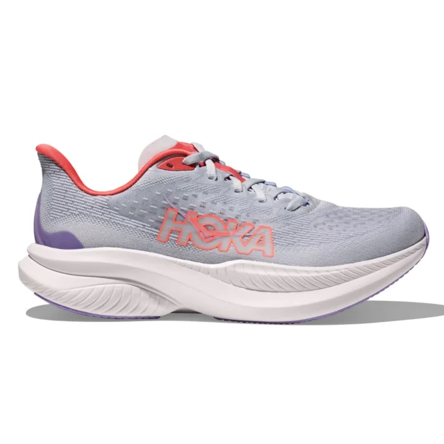 Mach 6 från Hoka finns nu hos oss. För dig som vill ha en snabb sko och sätta pers på milen:) Lätt och smidig och passar väldigt bra även för intervaller. 
#hoka #mach6 #löpning #intervaller #basrad #laholm #angelholm #sportshopenibastad